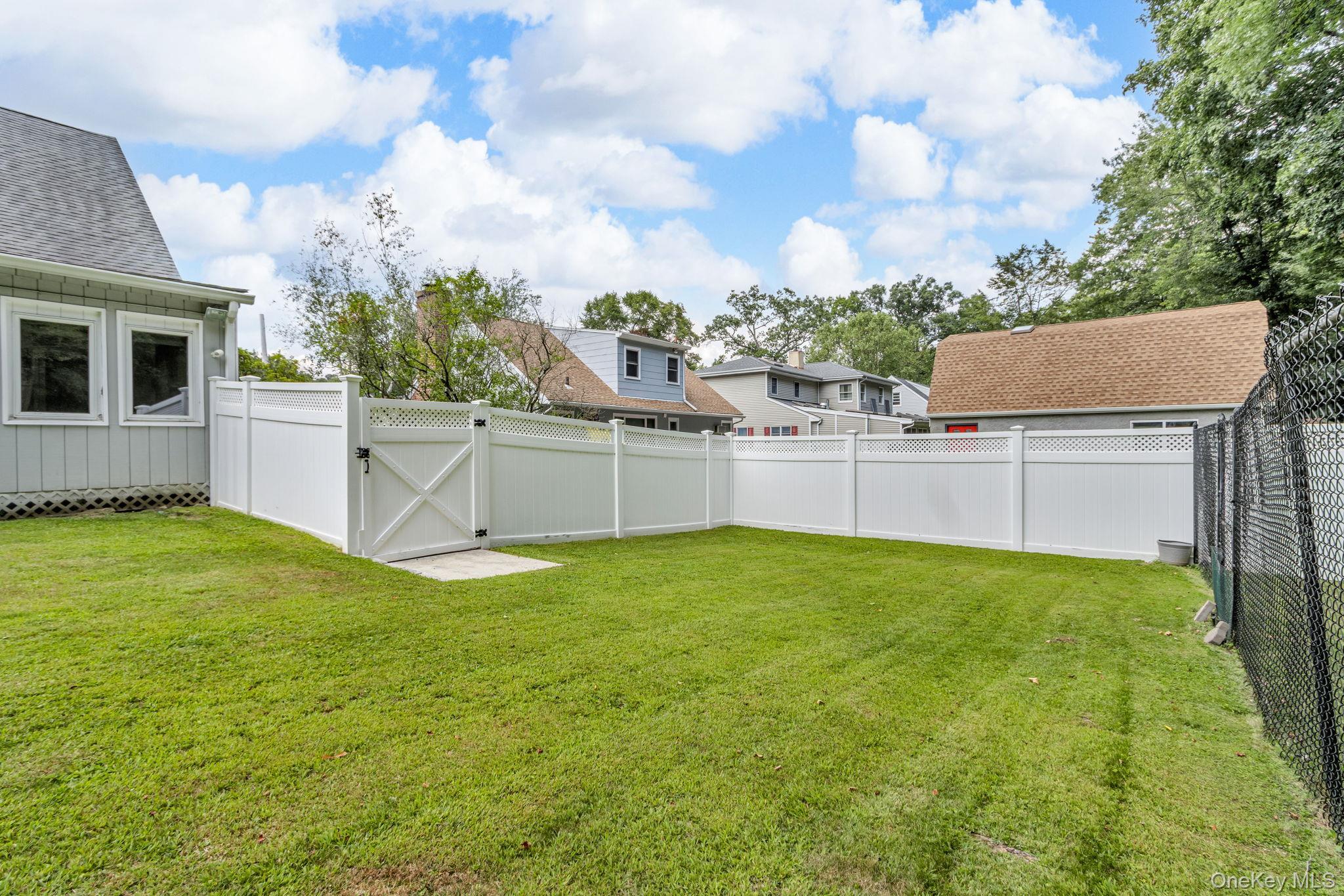 Single Family Coralyn  Westchester County, NY 10605, MLS-898909-30