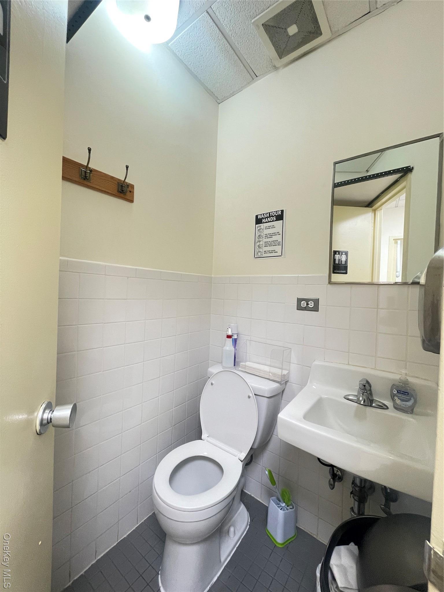Commercial Lease Mott St  Manhattan, NY 10013, MLS-898933-8