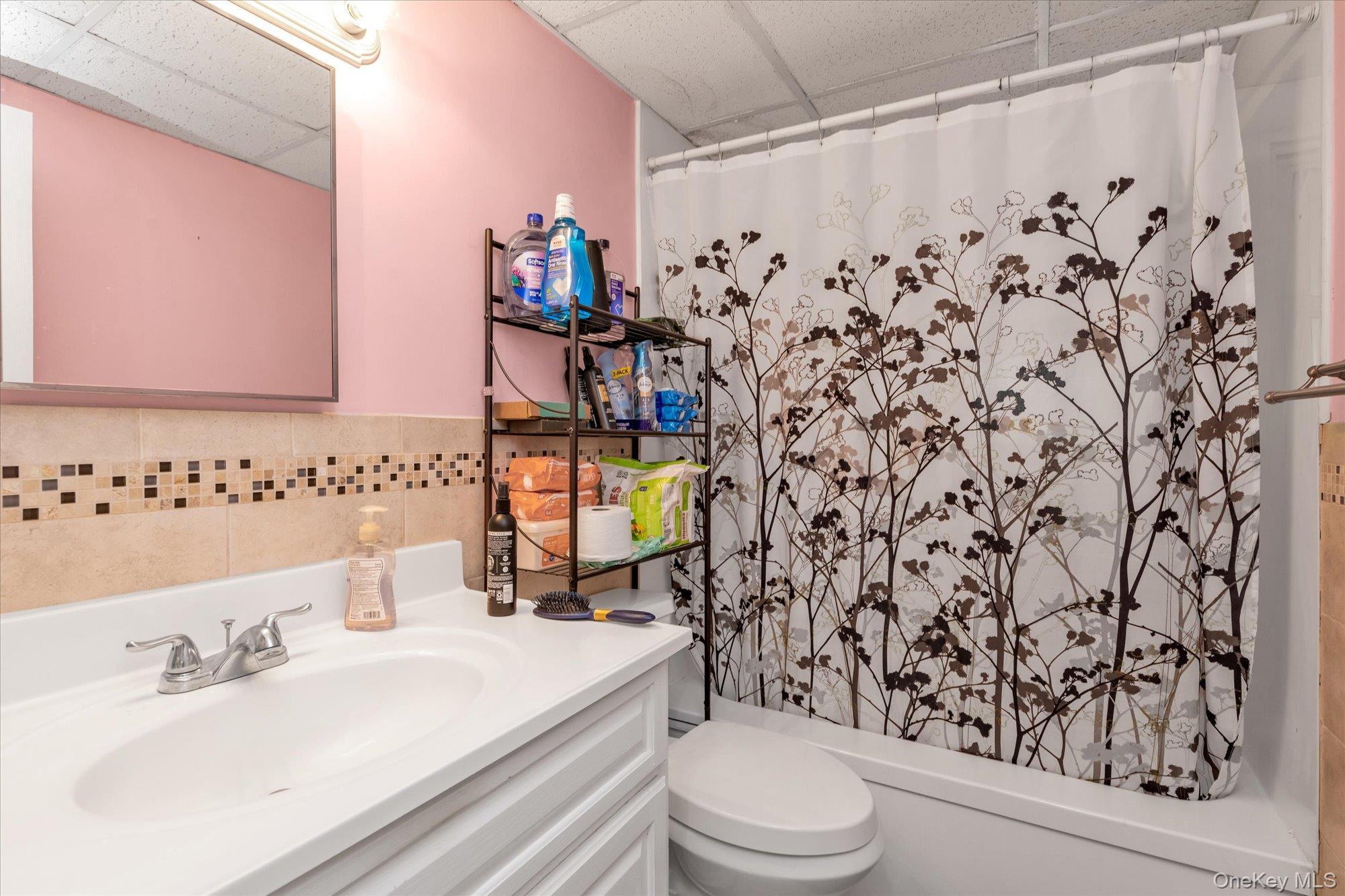 Single Family 4th Nassau County, NY 11518, MLS-898965-21