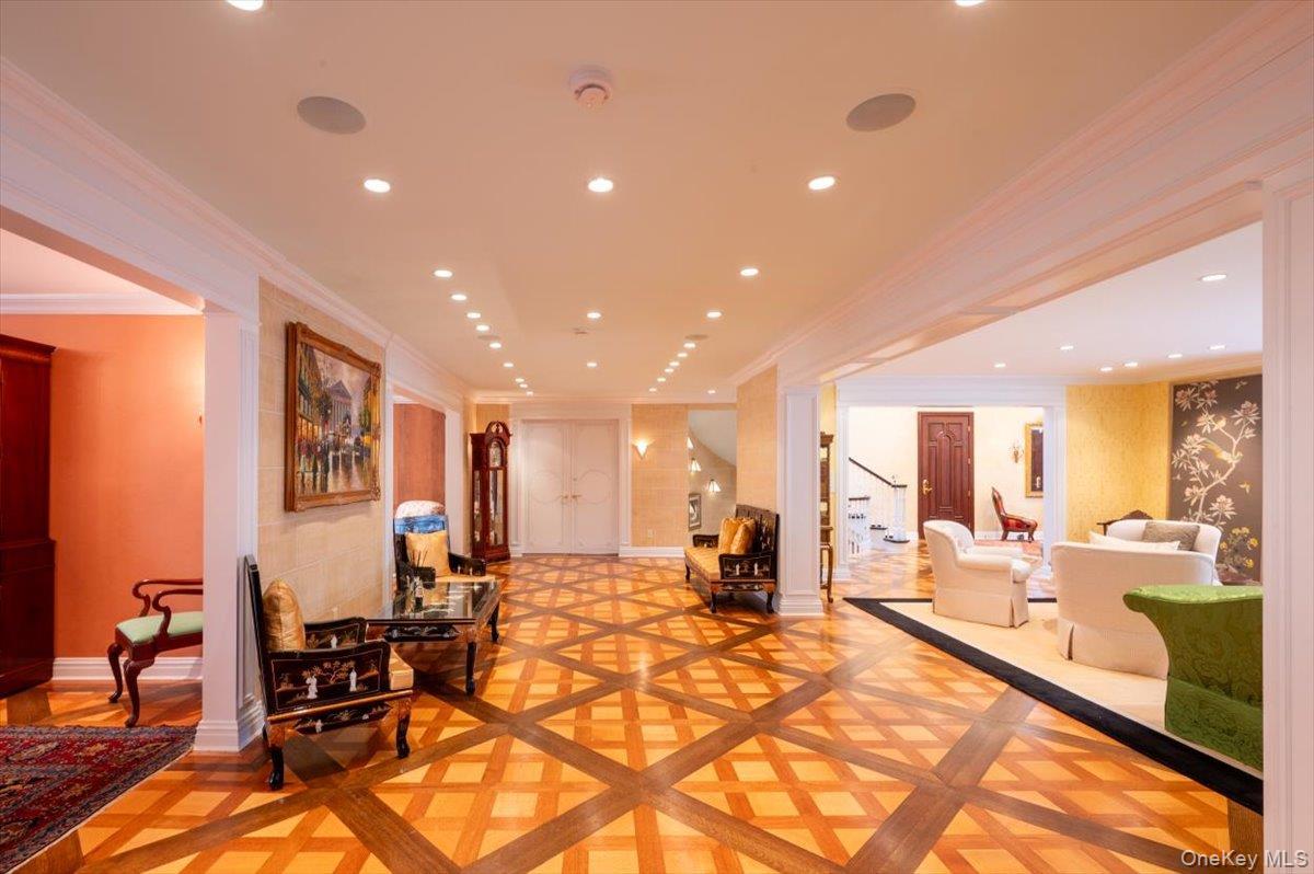 Single Family Harbor Nassau County, NY 11557, MLS-899002-13