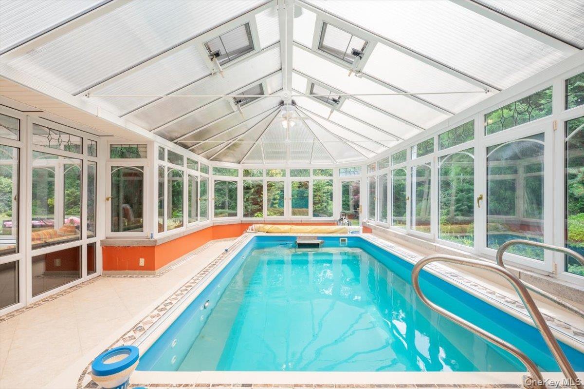 Single Family Harbor Nassau County, NY 11557, MLS-899002-18