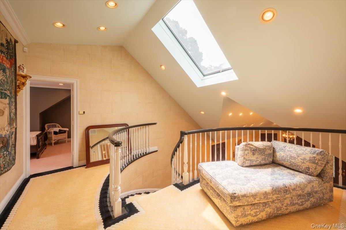 Single Family Harbor Nassau County, NY 11557, MLS-899002-25