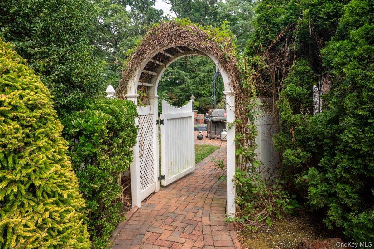 Single Family Harbor Nassau County, NY 11557, MLS-899002-40