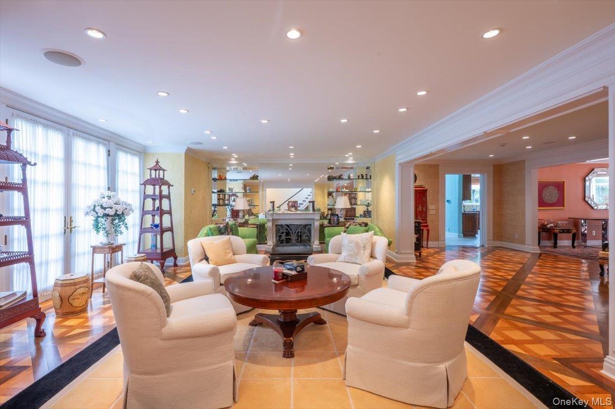 Single Family Harbor Nassau County, NY 11557, MLS-899002-7