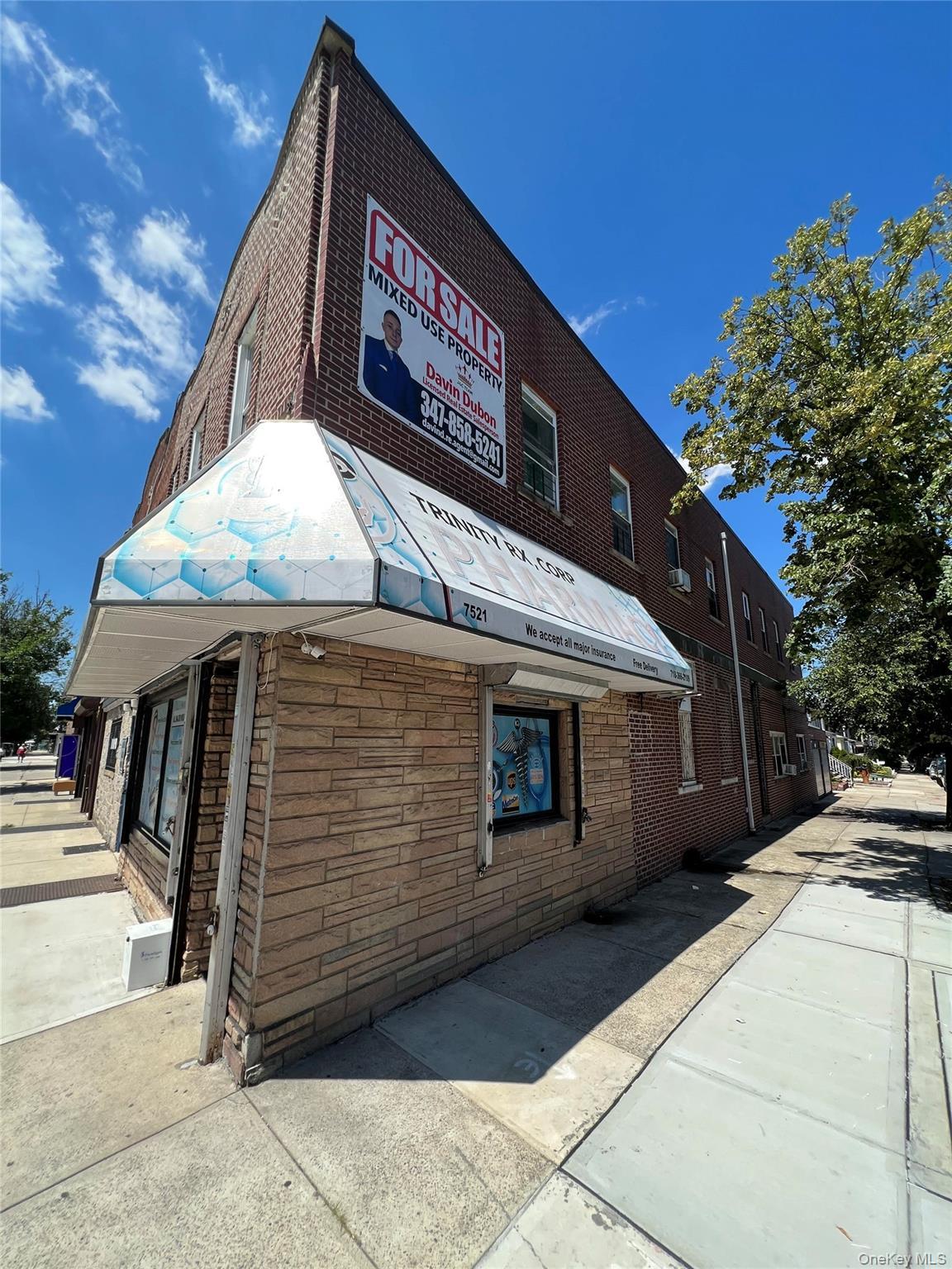 Single Family Myrtle  Queens, NY 11385, MLS-899003-2