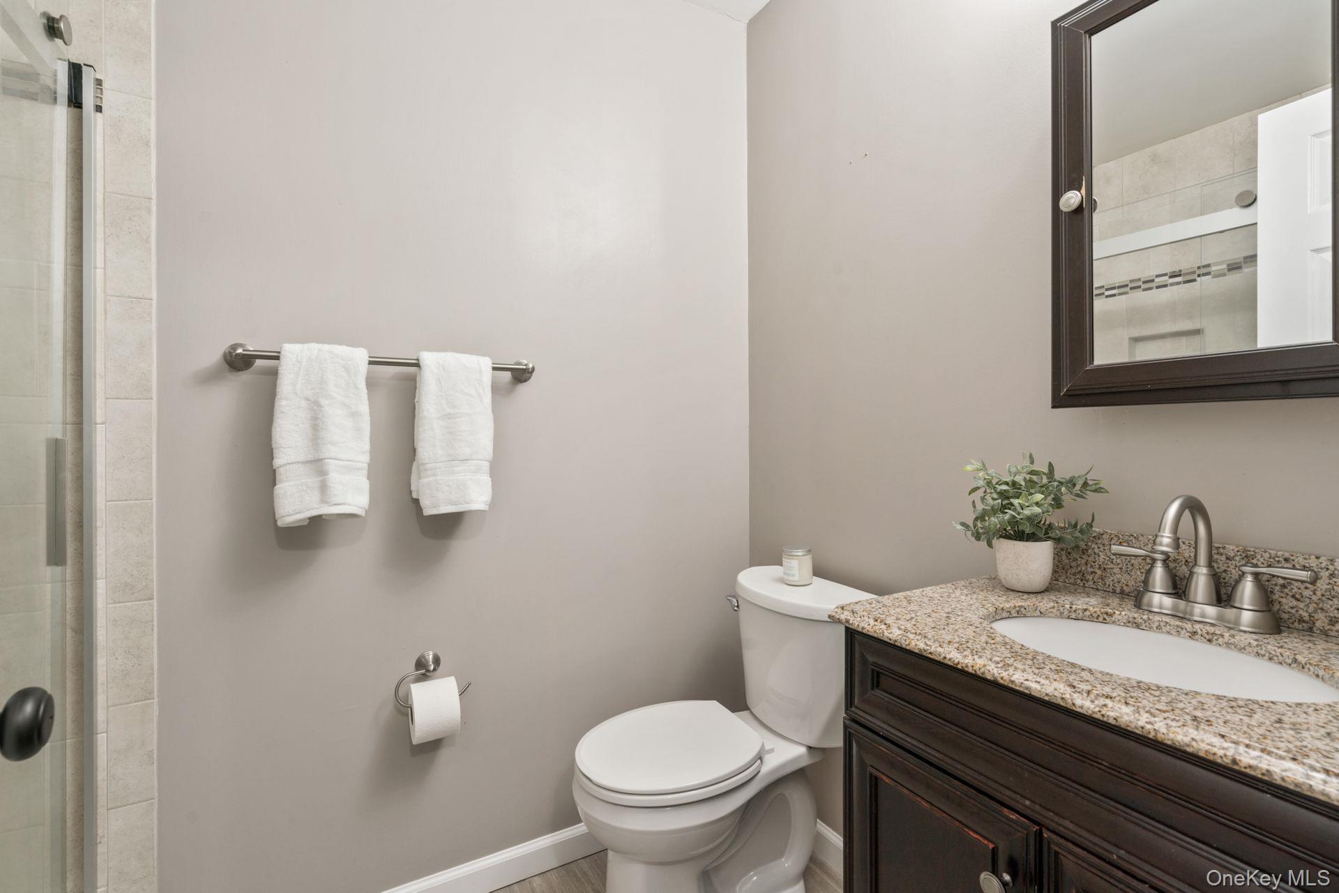 Condo Mechanic  Suffolk County, NY 11743, MLS-899016-15