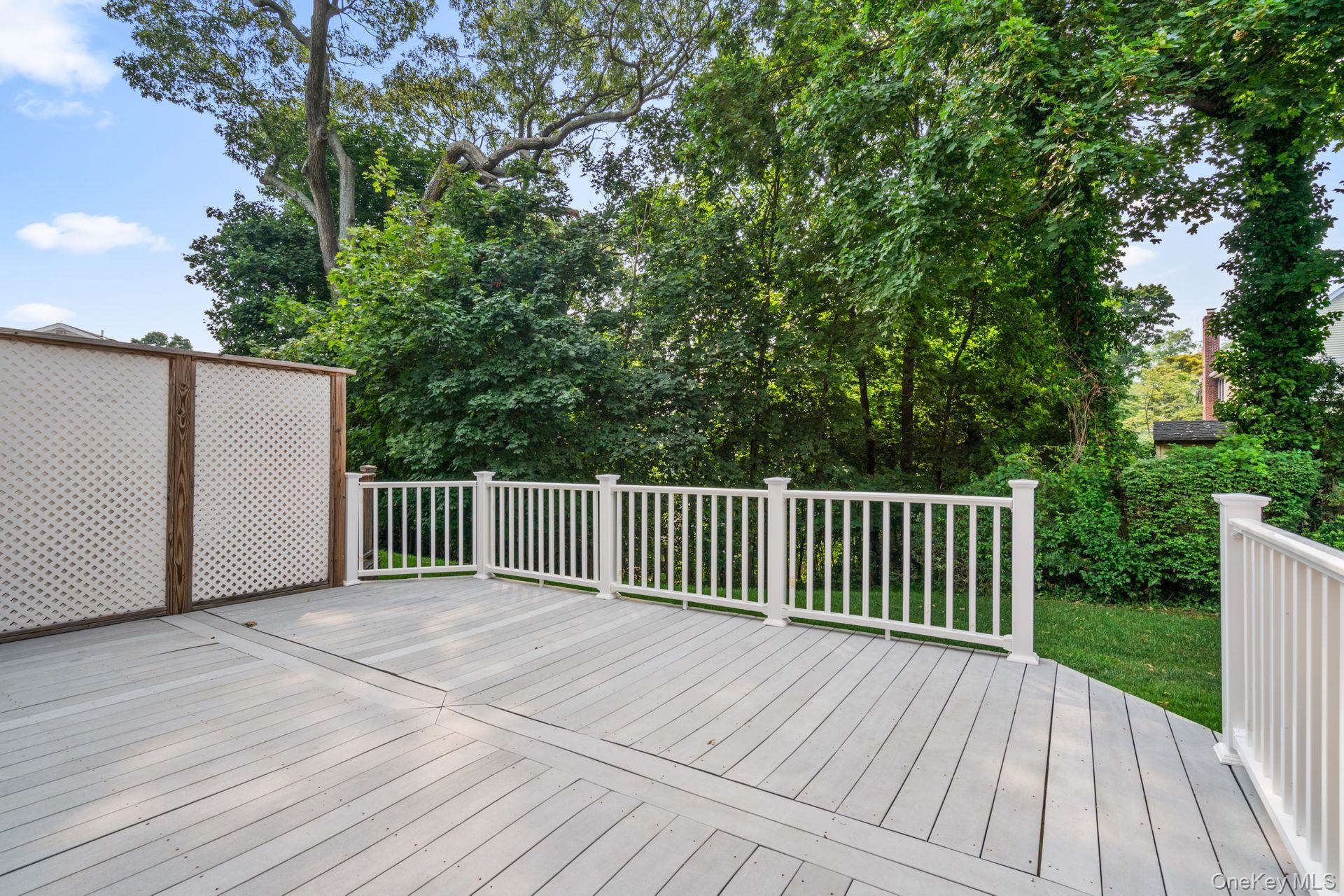 Condo Mechanic  Suffolk County, NY 11743, MLS-899016-20