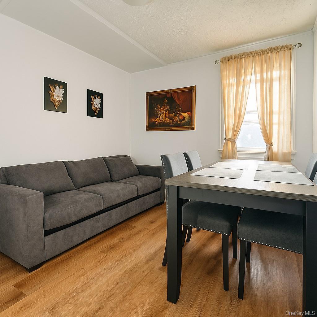 Single Family Duncan  Bronx, NY 10469, MLS-899032-6