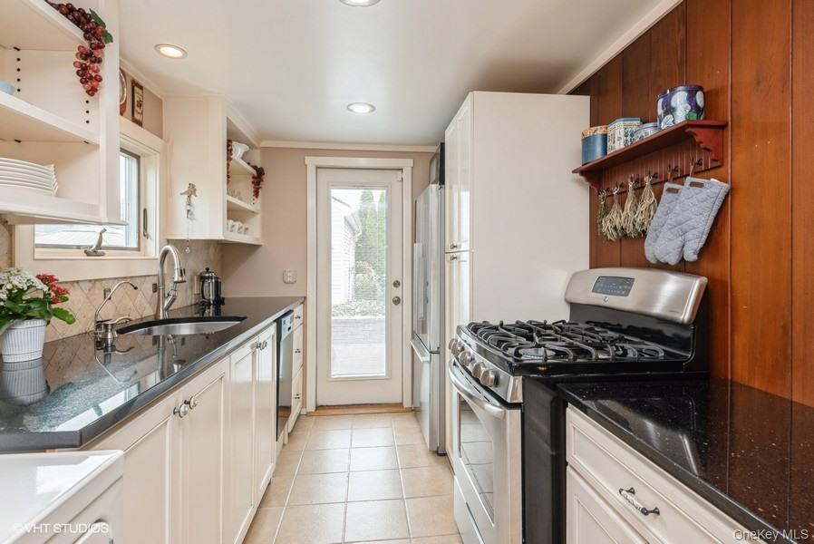 Single Family Stuart  Suffolk County, NY 11702, MLS-899067-14