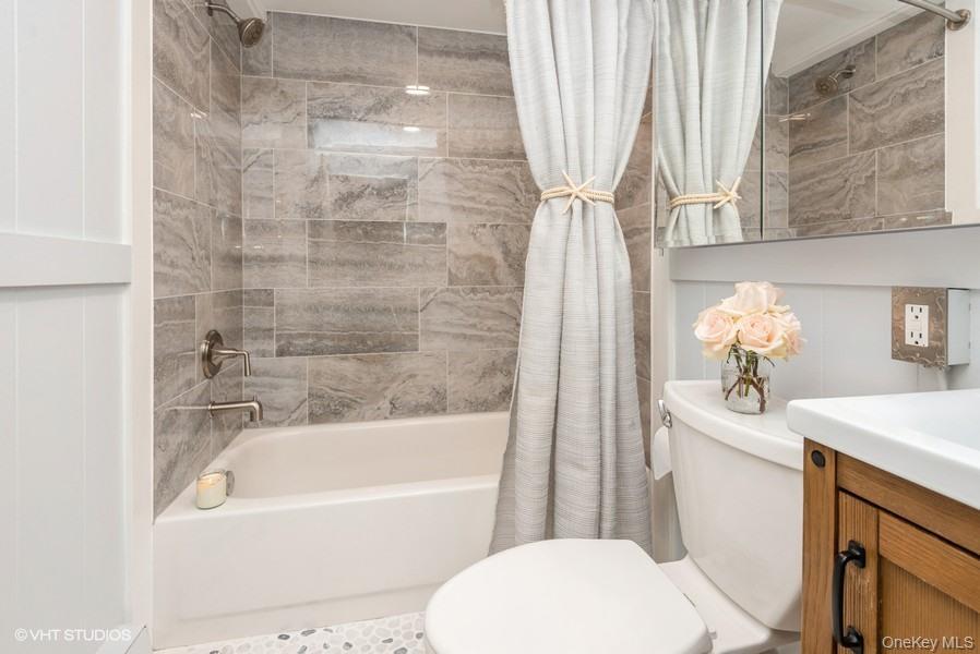 Single Family Stuart  Suffolk County, NY 11702, MLS-899067-18