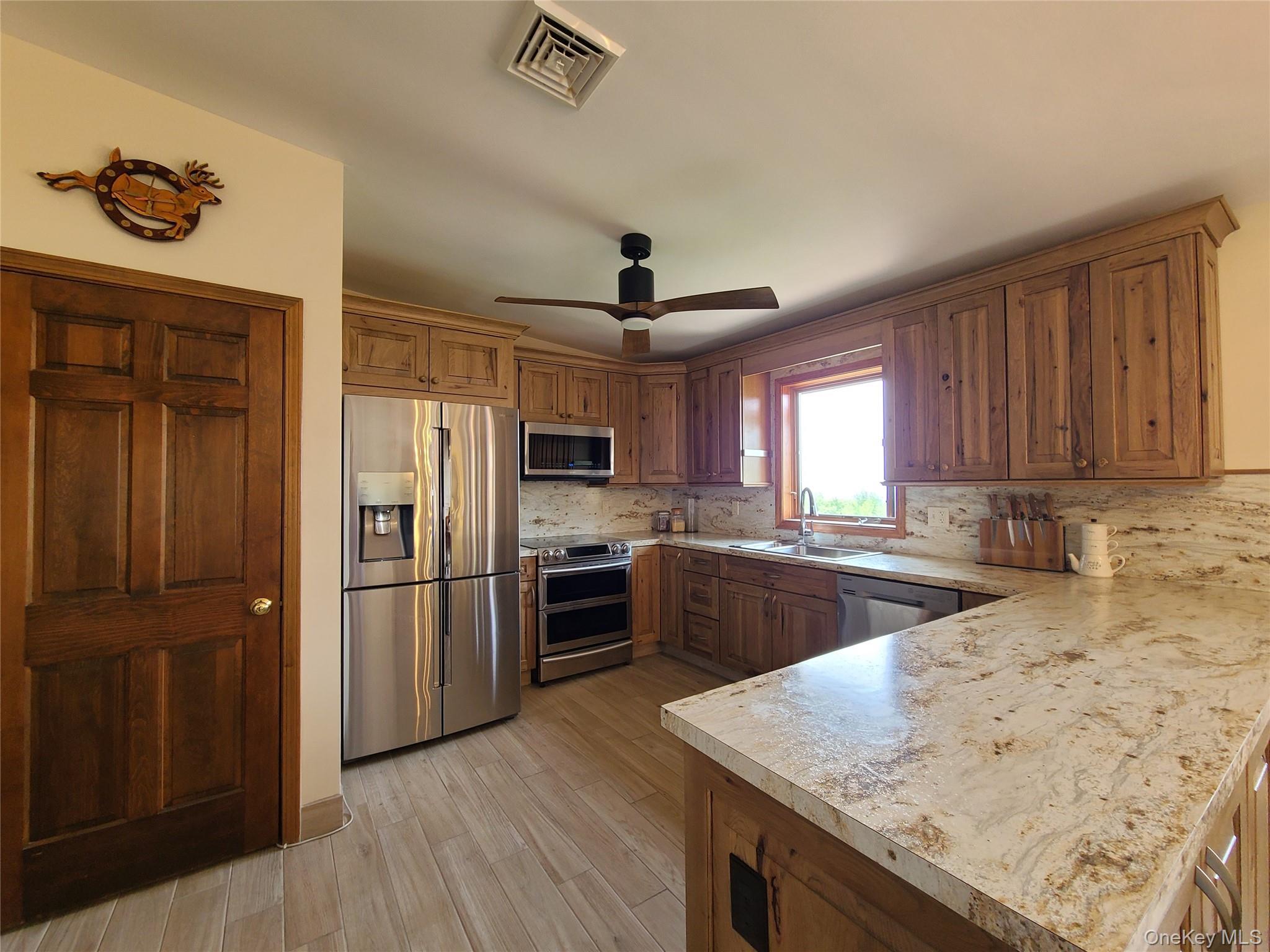 Single Family Skyline  Sullivan County, NY 12788, MLS-899112-10