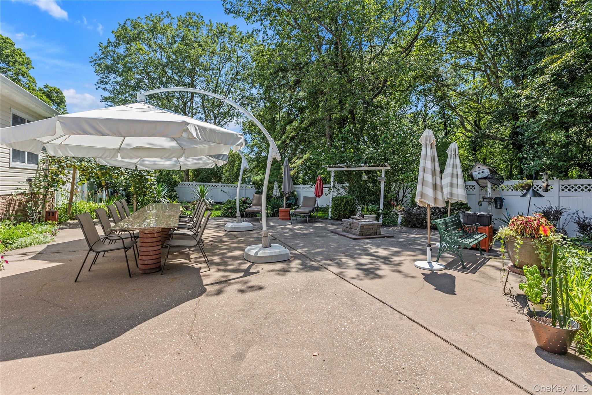 Single Family Forest Suffolk County, NY 11720, MLS-899167-15