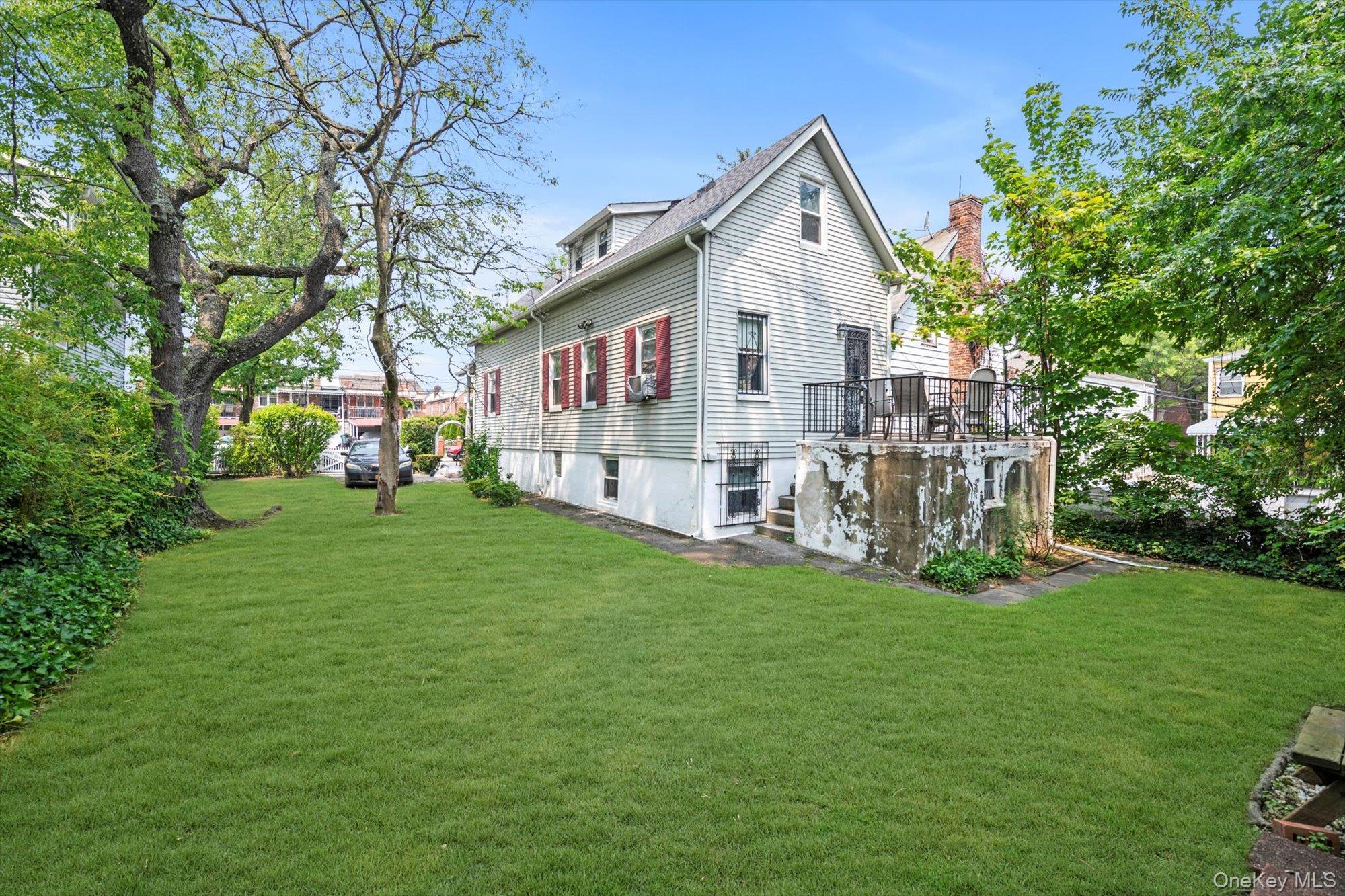 Single Family Edenwald  Bronx, NY 10466, MLS-899199-14