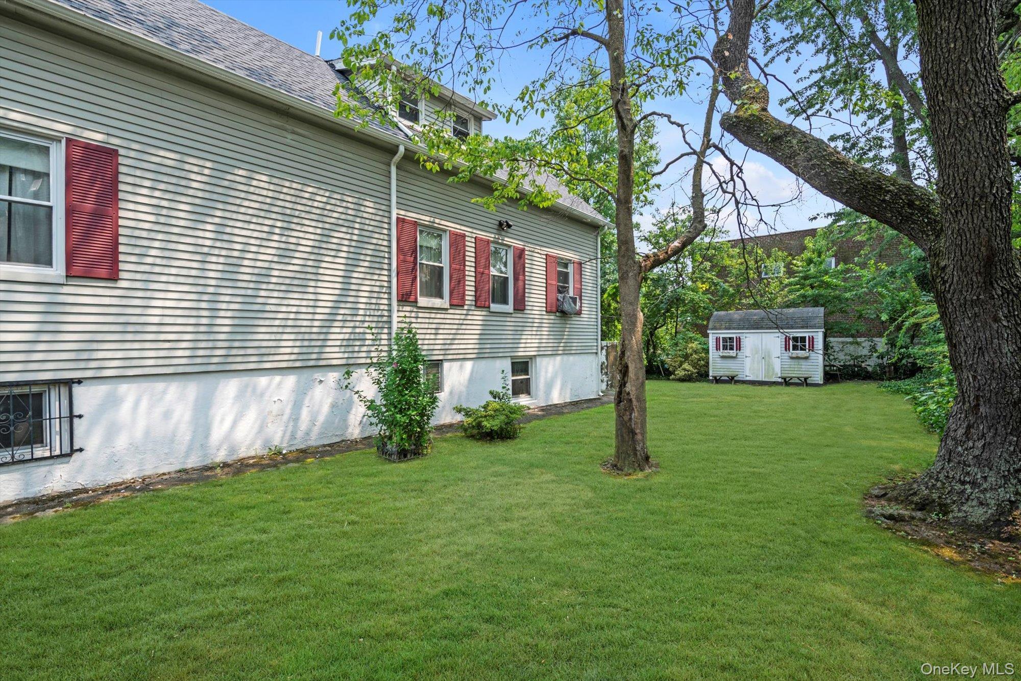 Single Family Edenwald  Bronx, NY 10466, MLS-899199-15