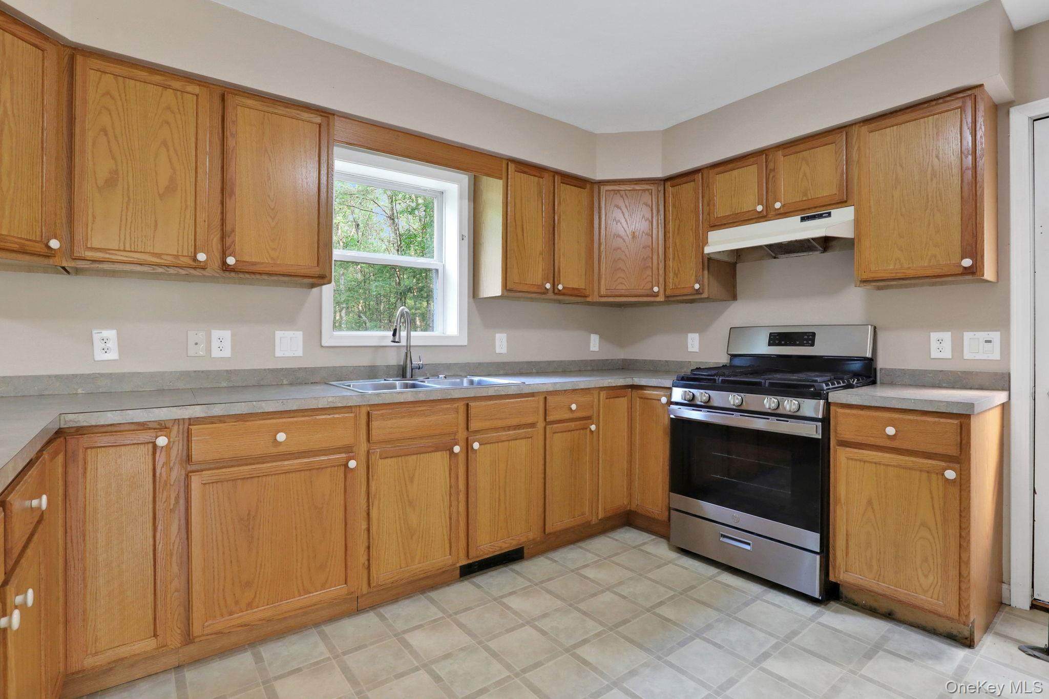 Single Family Lairds  Greene County, NY 12413, MLS-899200-30