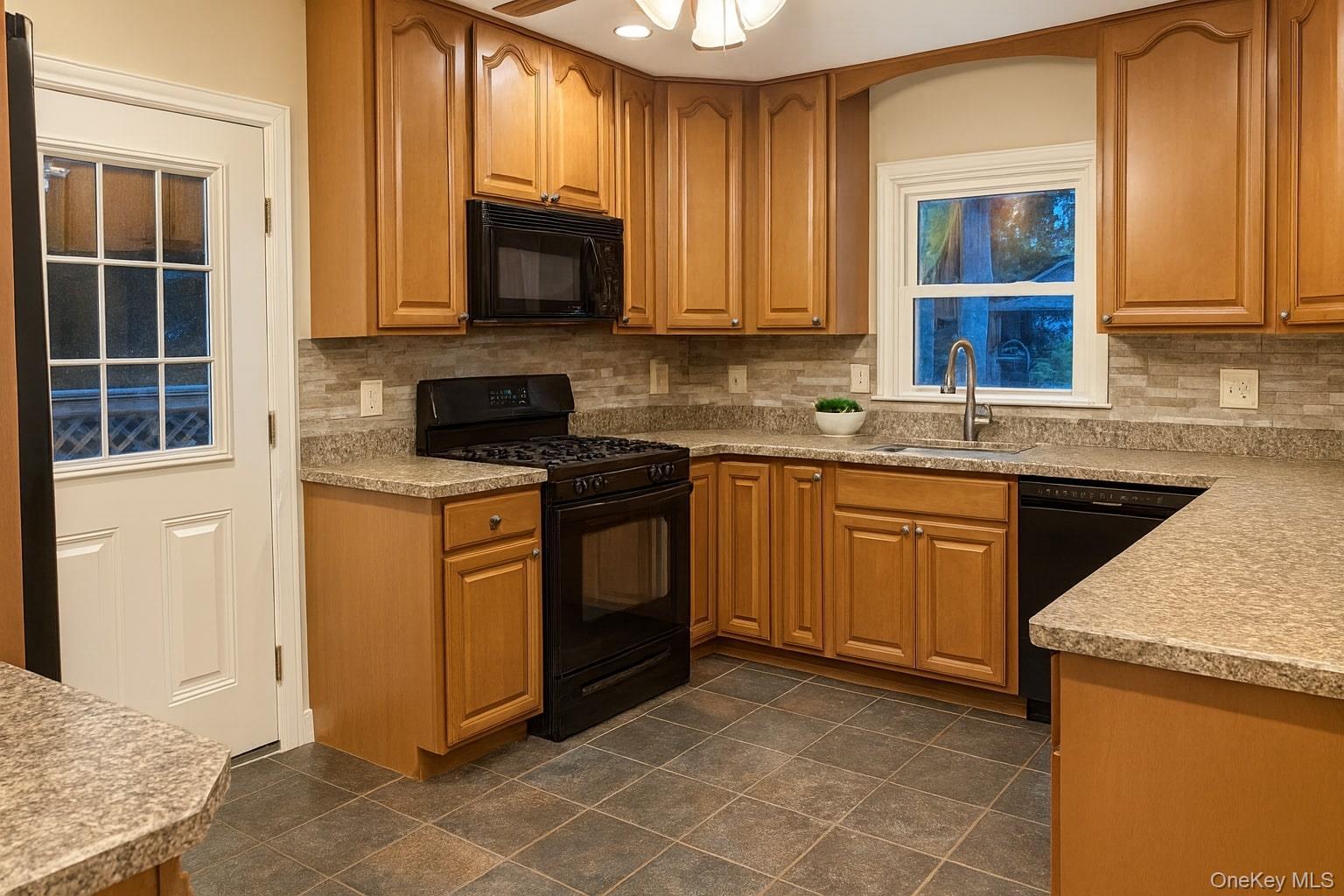 Single Family Horton Suffolk County, NY 11952, MLS-899222-5