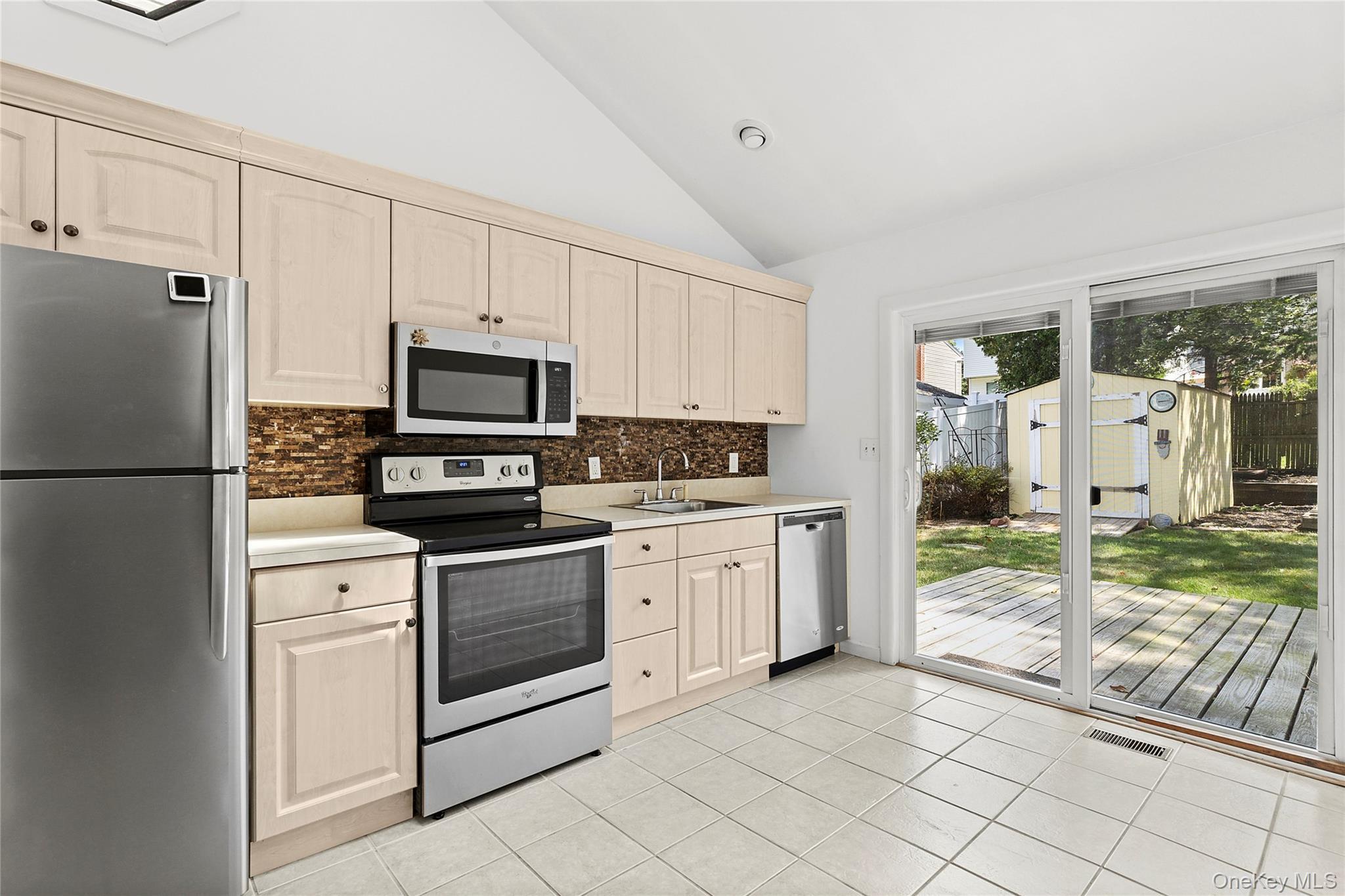 Single Family Dogwood  Suffolk County, NY 11778, MLS-899256-3