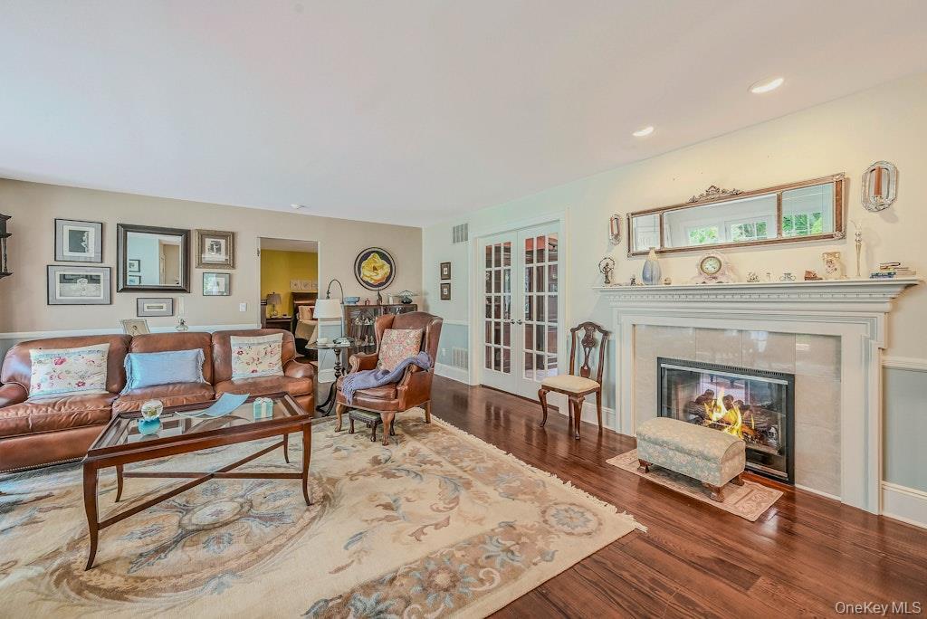 Single Family Green Hill Suffolk County, NY 11944, MLS-899283-11