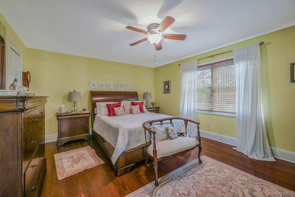 Single Family Green Hill Suffolk County, NY 11944, MLS-899283-27