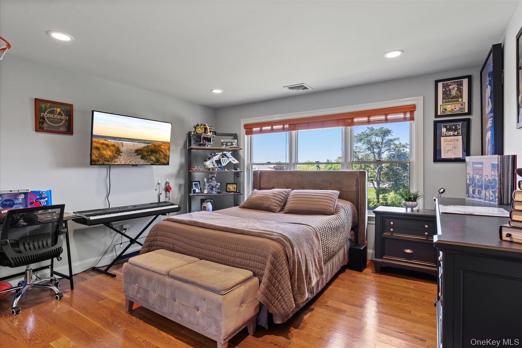 Single Family Woodcock Suffolk County, NY 11960, MLS-899303-24