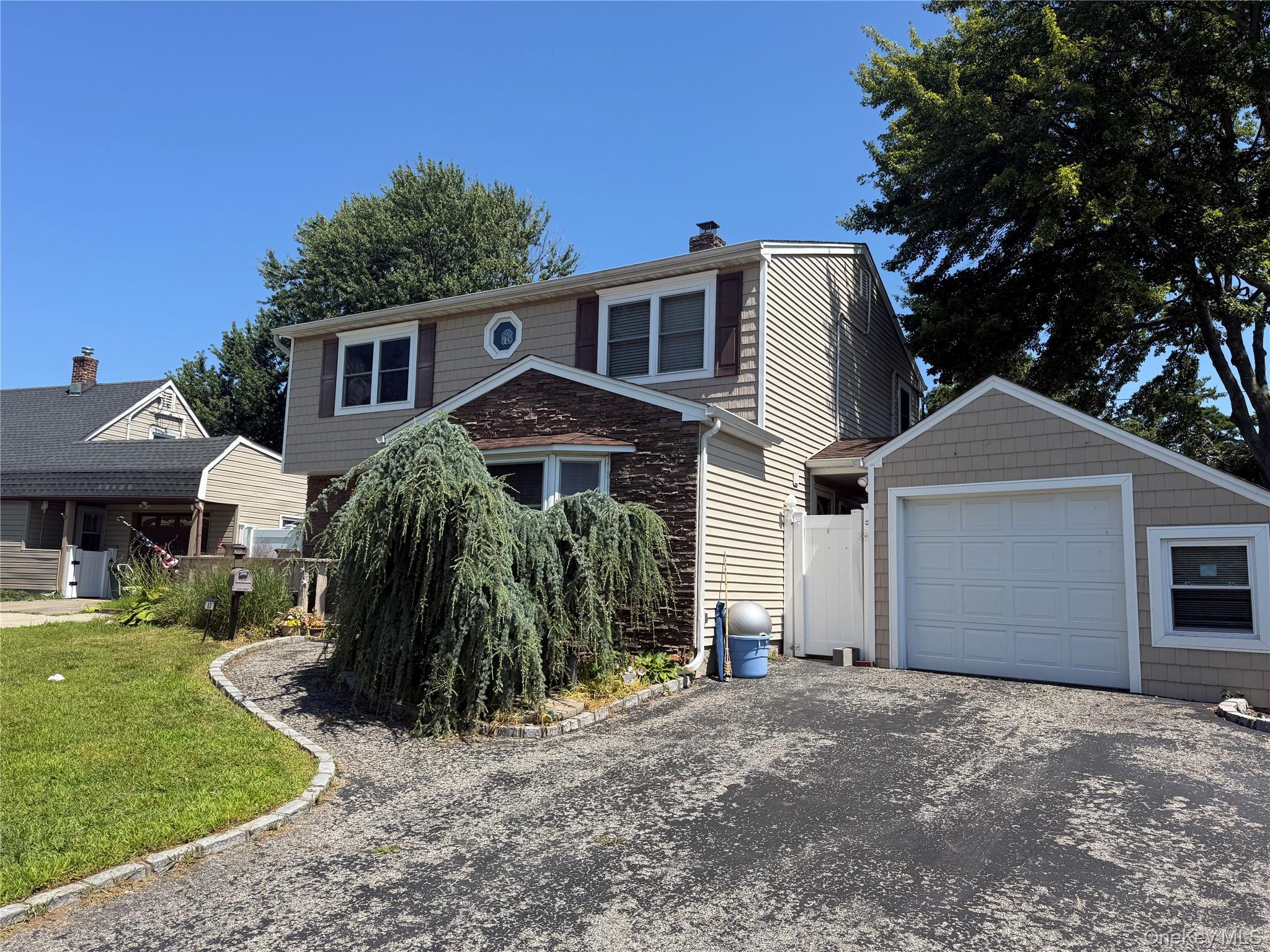 Single Family Anchor  Nassau County, NY 11756, MLS-899304-2