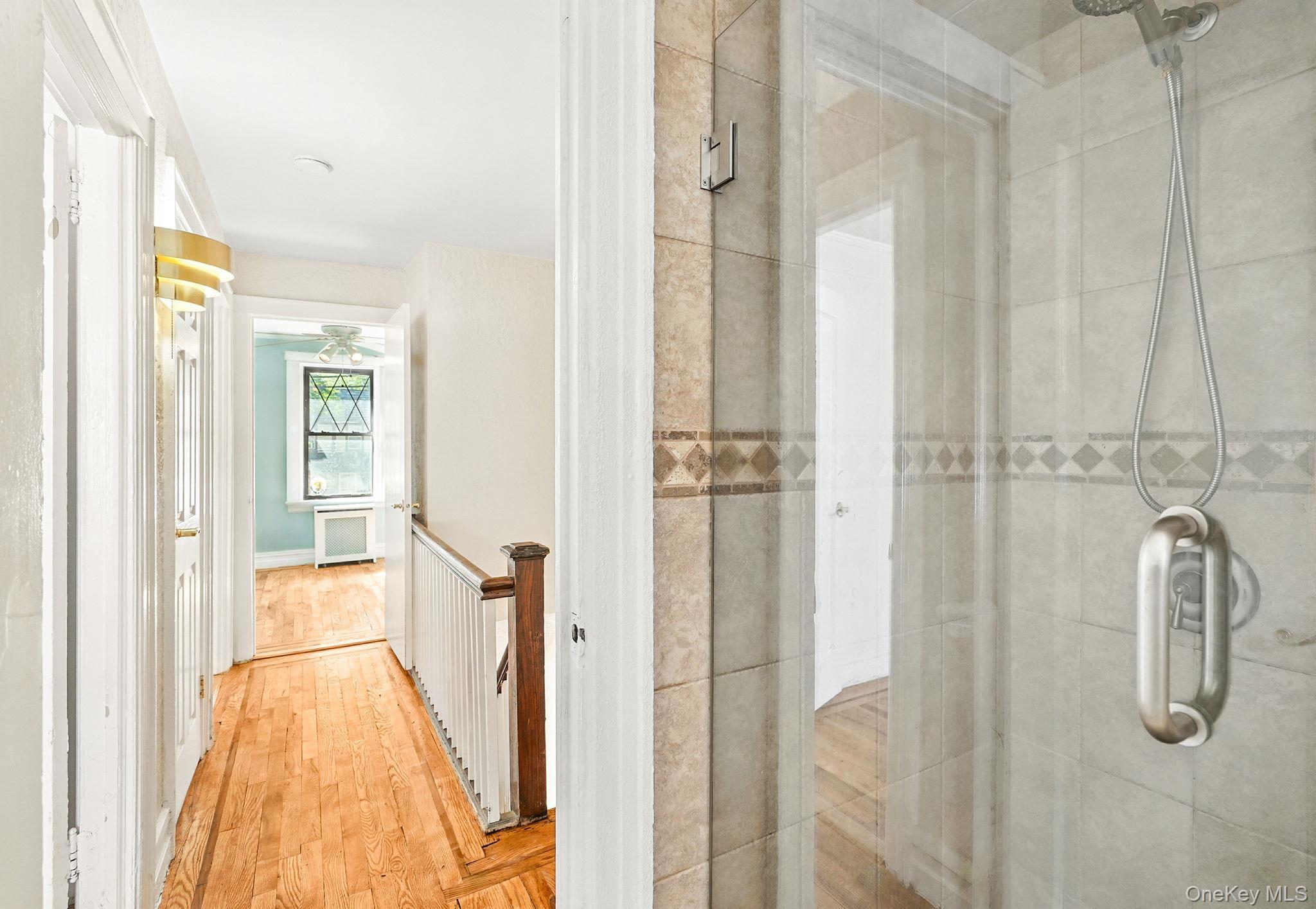 Single Family Rhinelander  Bronx, NY 10461, MLS-899341-20