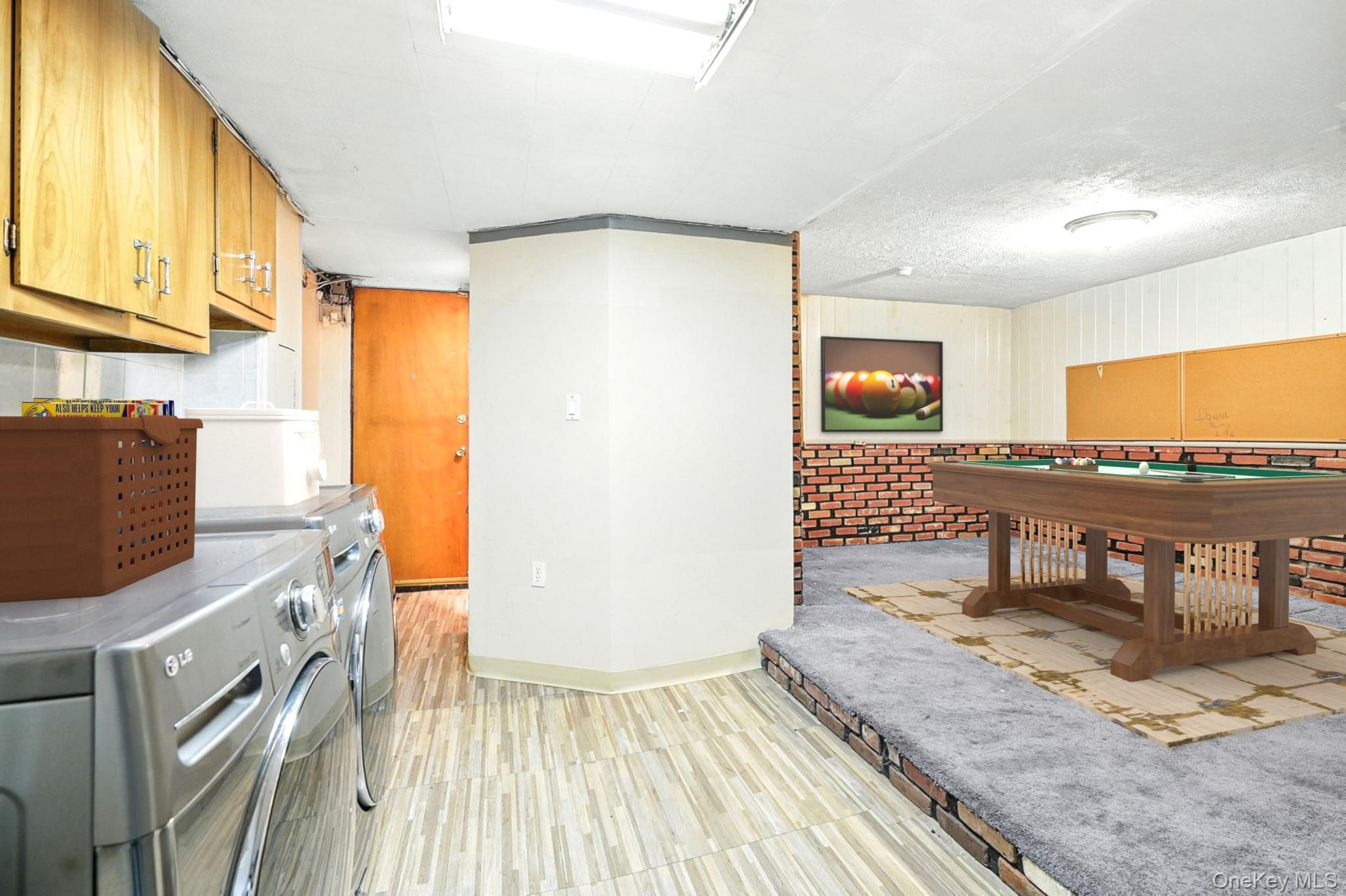 Single Family Rhinelander  Bronx, NY 10461, MLS-899341-24