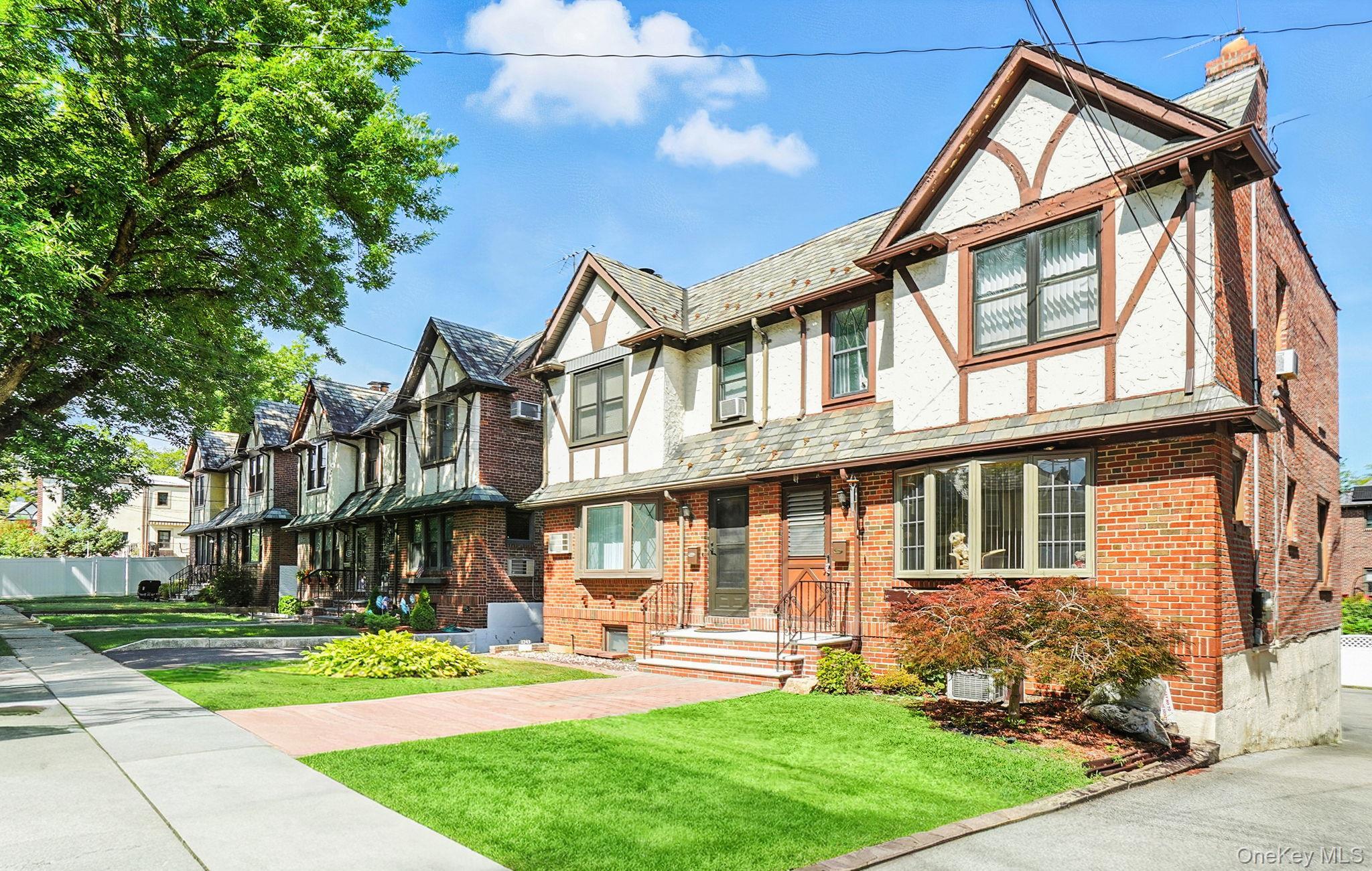 Single Family Rhinelander  Bronx, NY 10461, MLS-899341-28