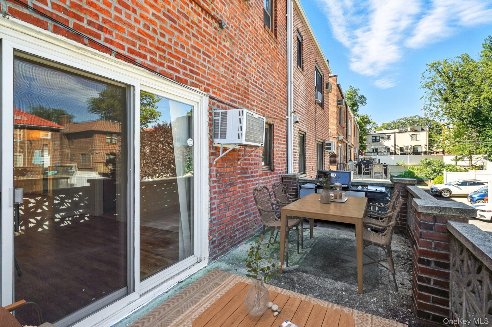 Single Family Rhinelander  Bronx, NY 10461, MLS-899341-9