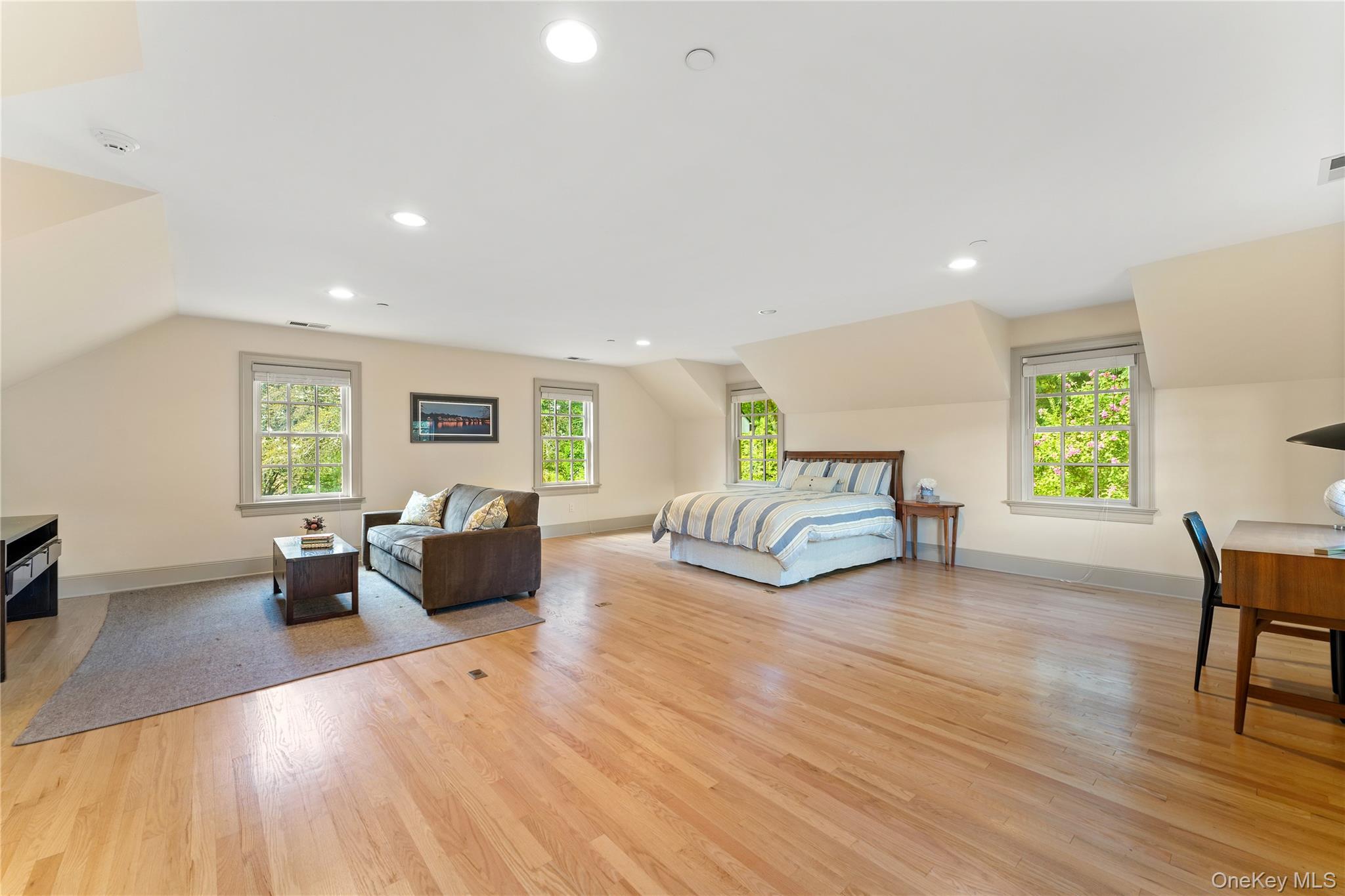 Single Family Belmont Westchester County, NY 10533, MLS-899362-28