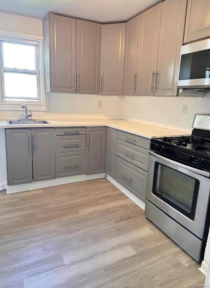 Single Family Fairview Nassau County, NY 11550, MLS-899423-2