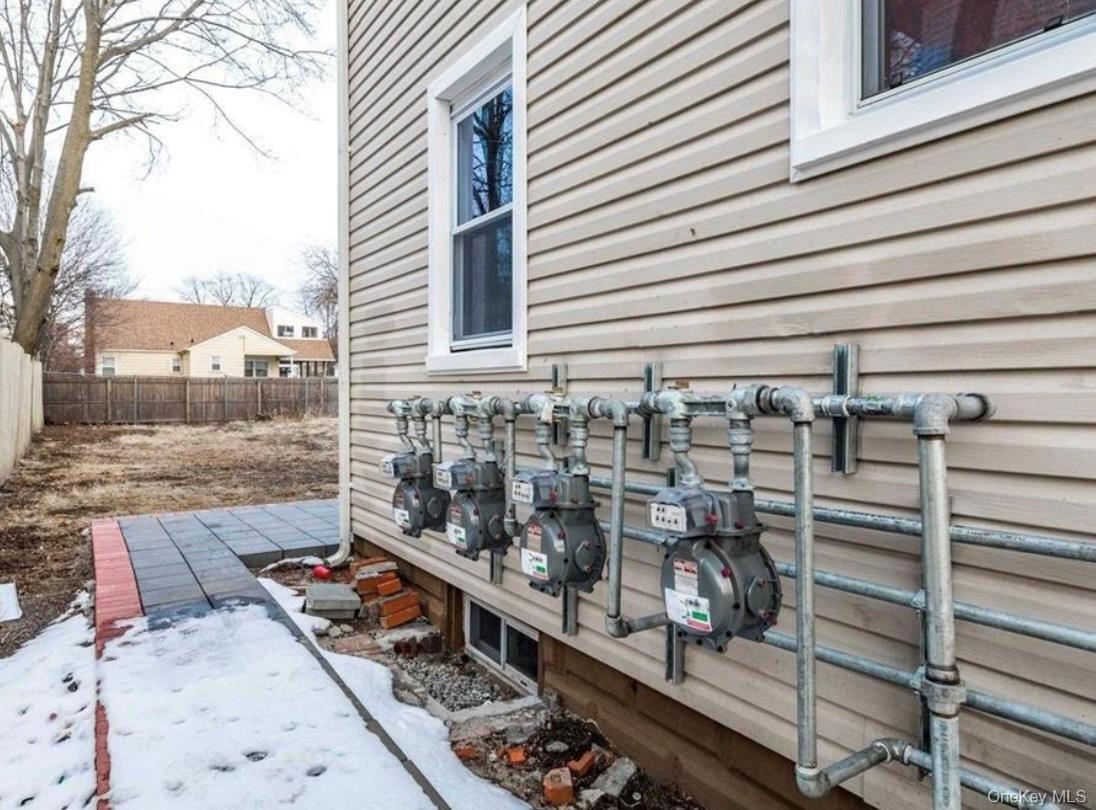 Single Family Fairview  Nassau County, NY 11550, MLS-899423-9