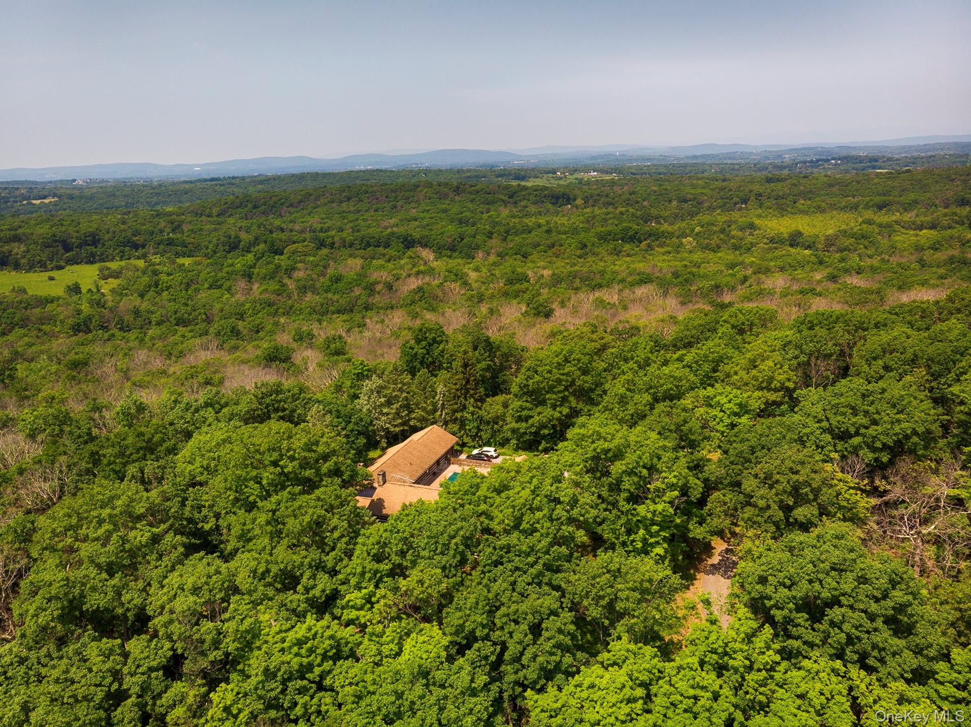 Single Family Rossway  Dutchess County, NY 12540, MLS-899427-42