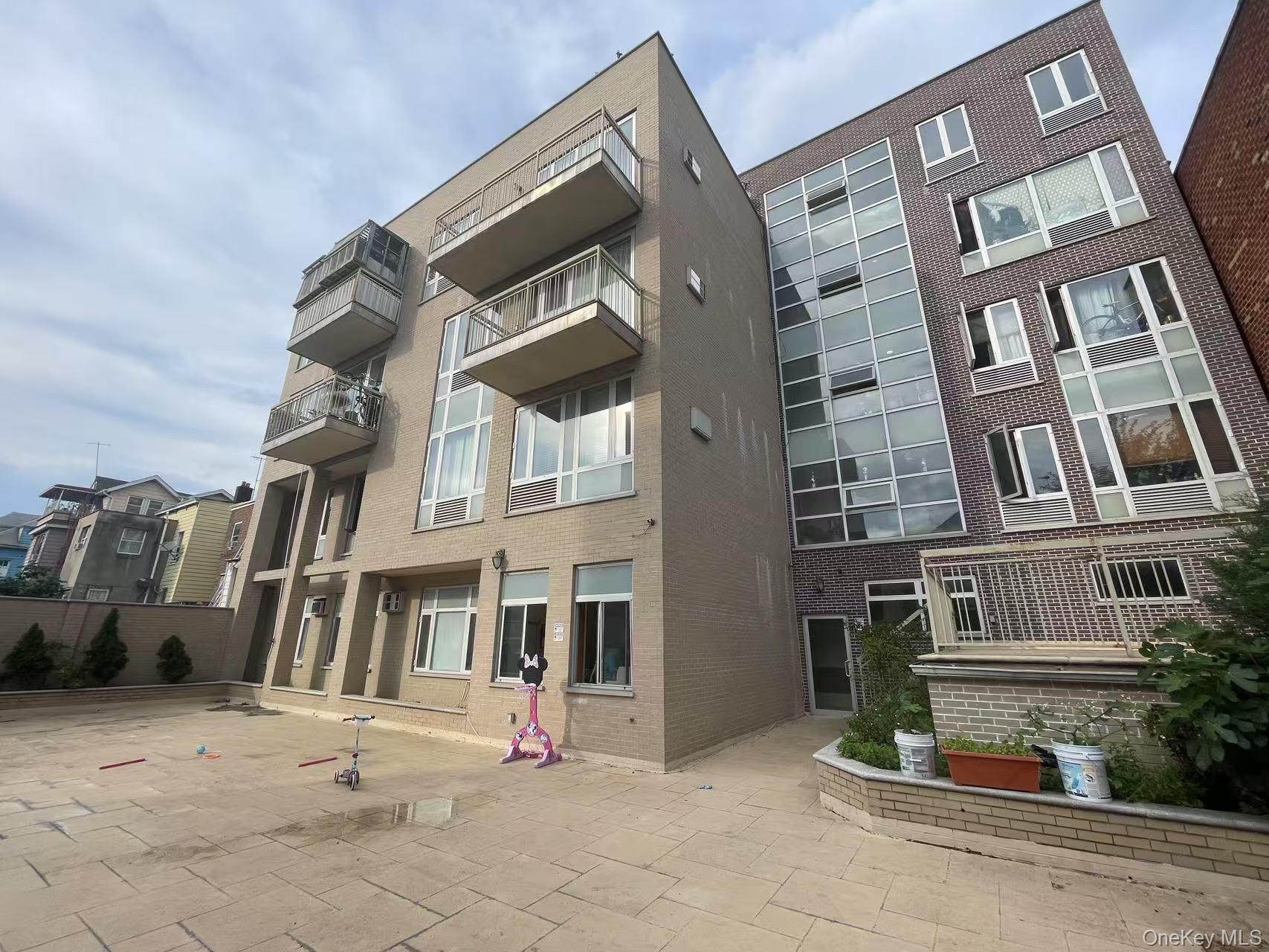 Single Family 97th  Queens, NY 11368, MLS-899454-3