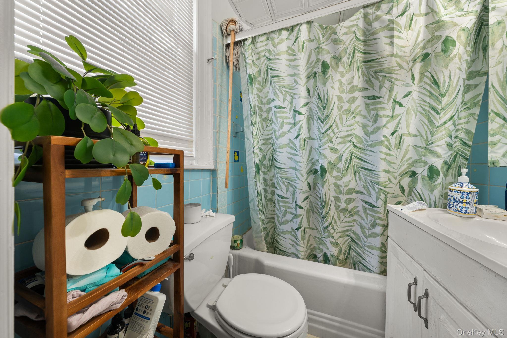 Single Family Logan  Bronx, NY 10465, MLS-899471-10