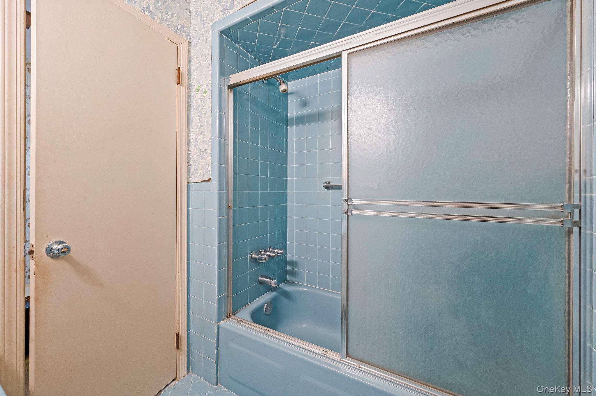 Single Family Easterly Suffolk County, NY 11946, MLS-899491-16