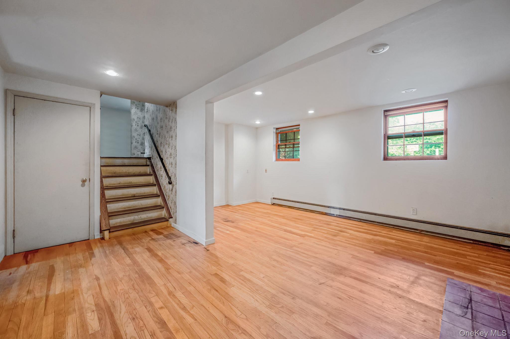 Single Family Easterly Suffolk County, NY 11946, MLS-899491-17