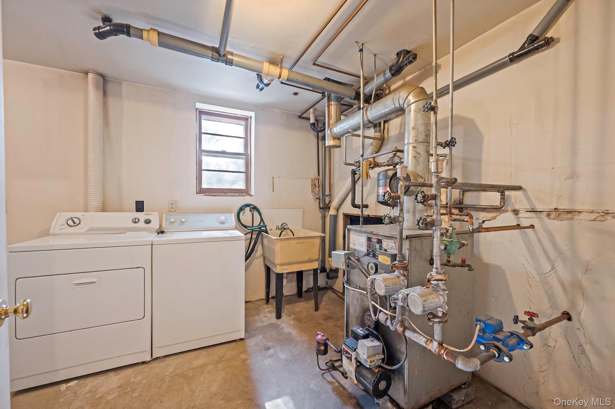 Single Family Easterly Suffolk County, NY 11946, MLS-899491-20