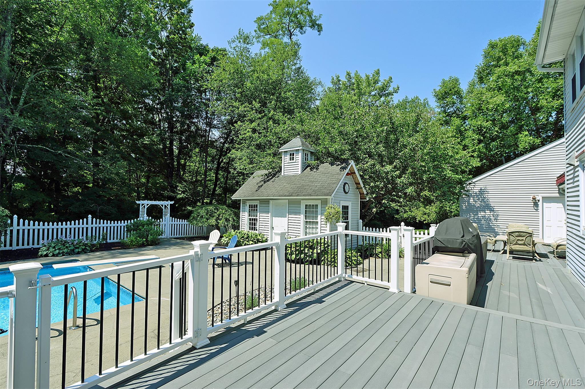 Single Family Thornhill  Dutchess County, NY 12569, MLS-899494-13