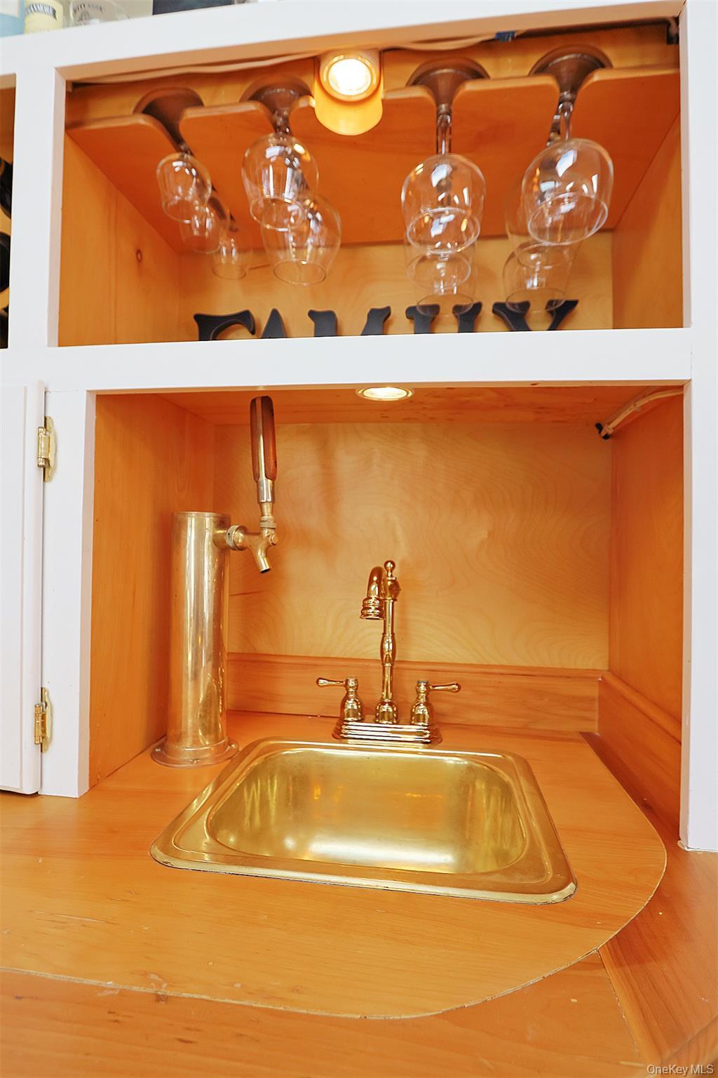 Single Family Thornhill  Dutchess County, NY 12569, MLS-899494-17