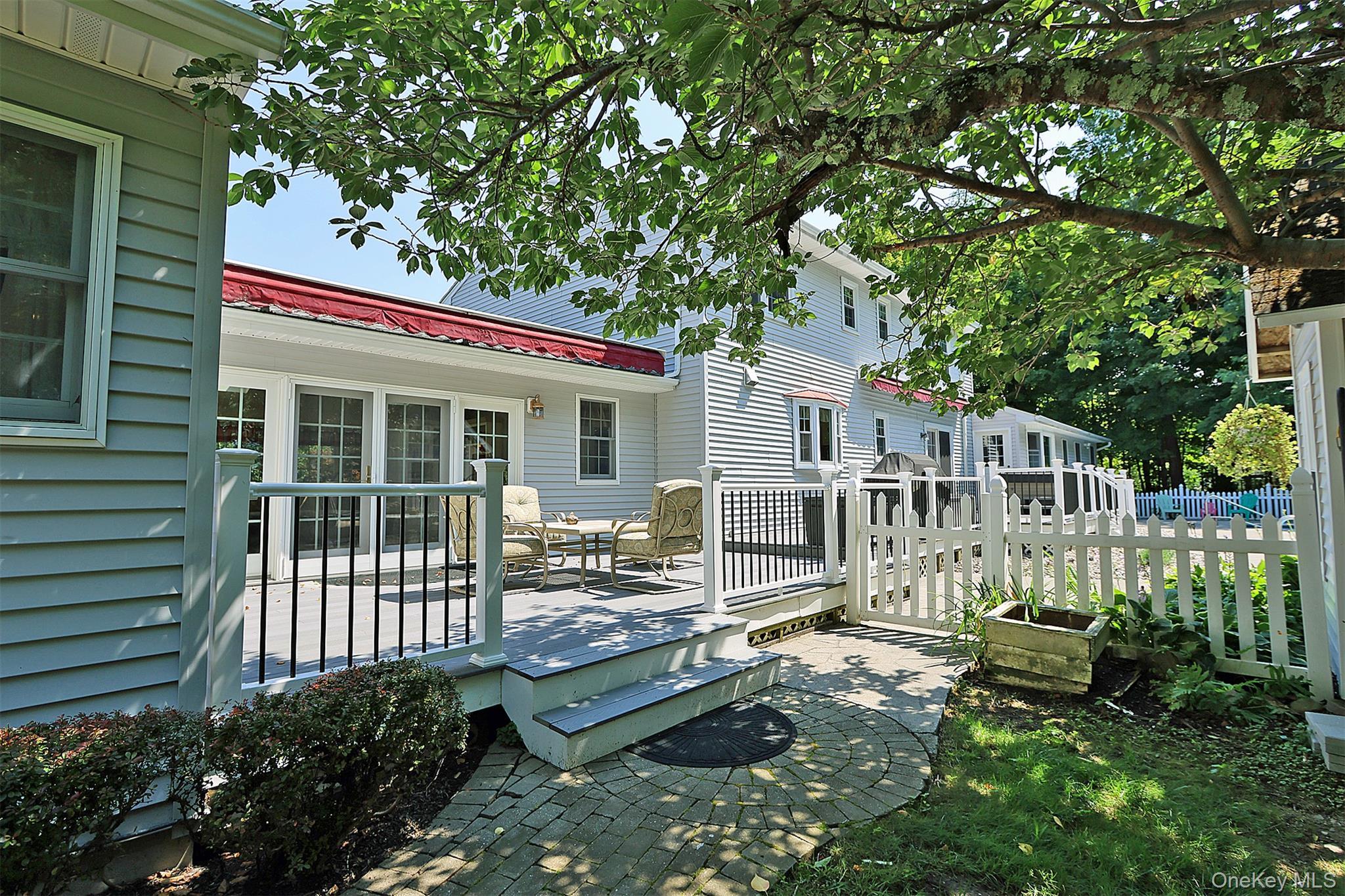 Single Family Thornhill  Dutchess County, NY 12569, MLS-899494-7