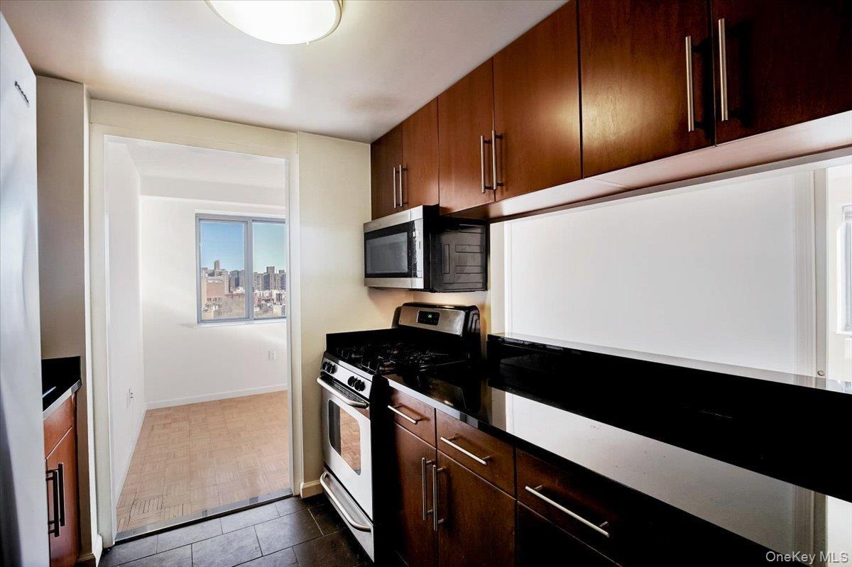 Apartment 135th  Manhattan, NY 10030, MLS-899516-14