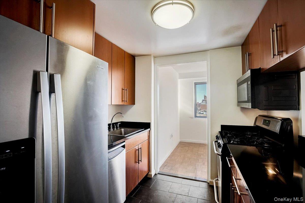 Apartment 135th  Manhattan, NY 10030, MLS-899516-15