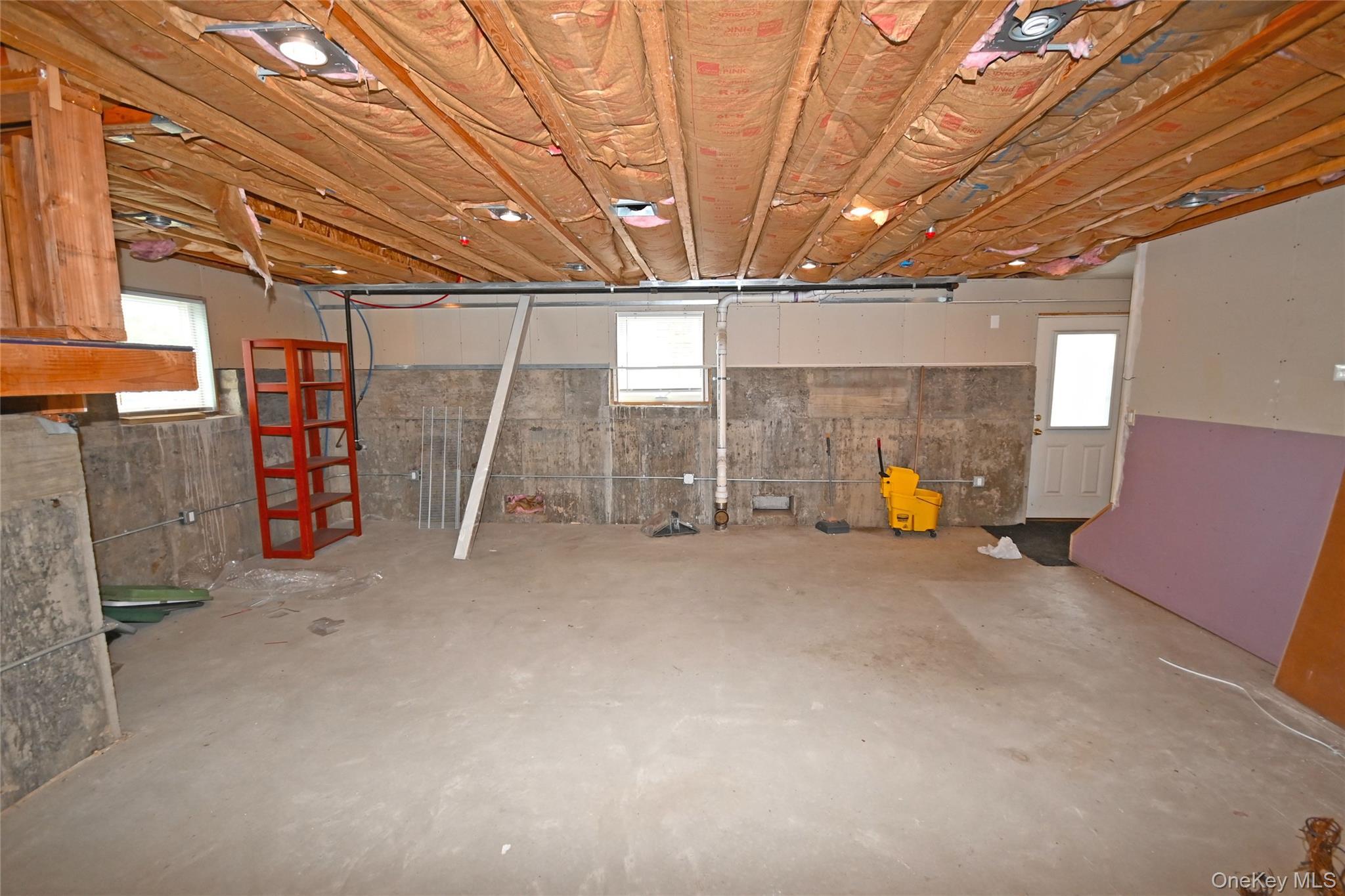 Single Family East Nassau County, NY 11518, MLS-899526-38