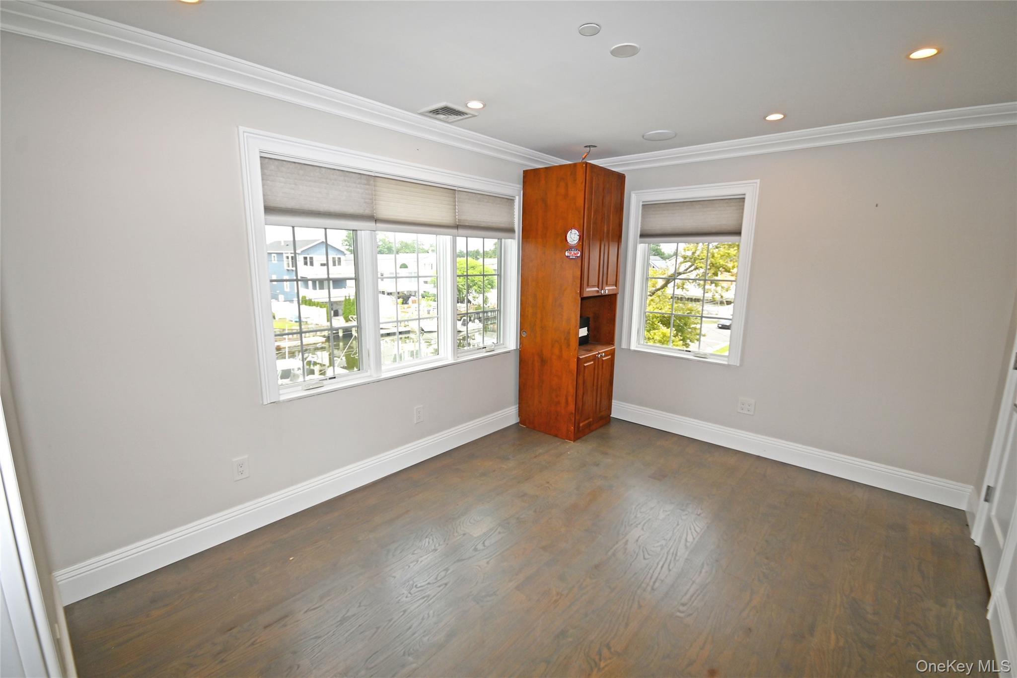 Single Family East Nassau County, NY 11518, MLS-899526-45