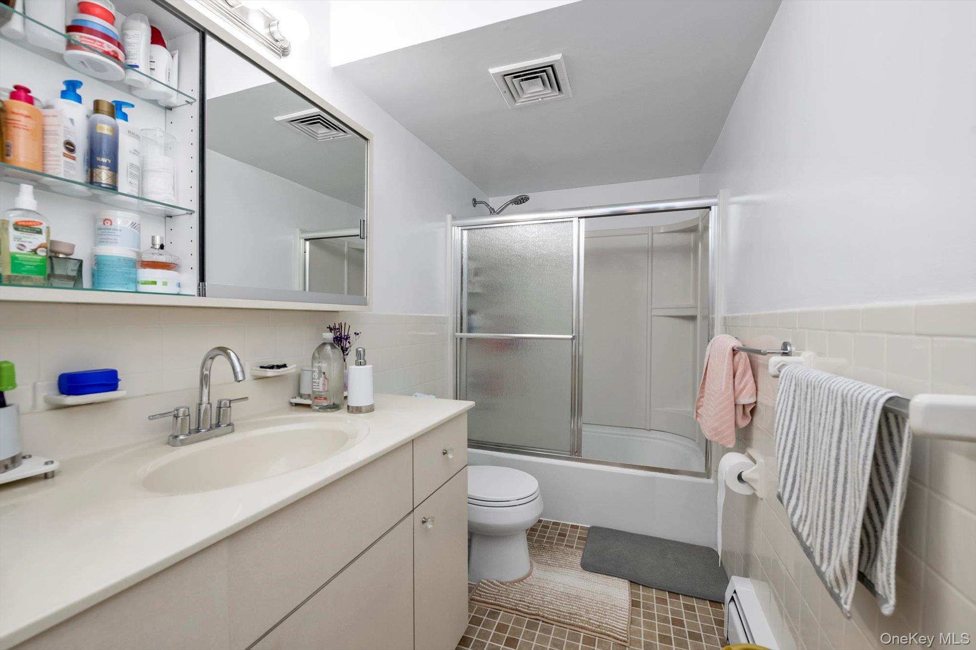 Single Family 164th Queens, NY 11365, MLS-899535-16