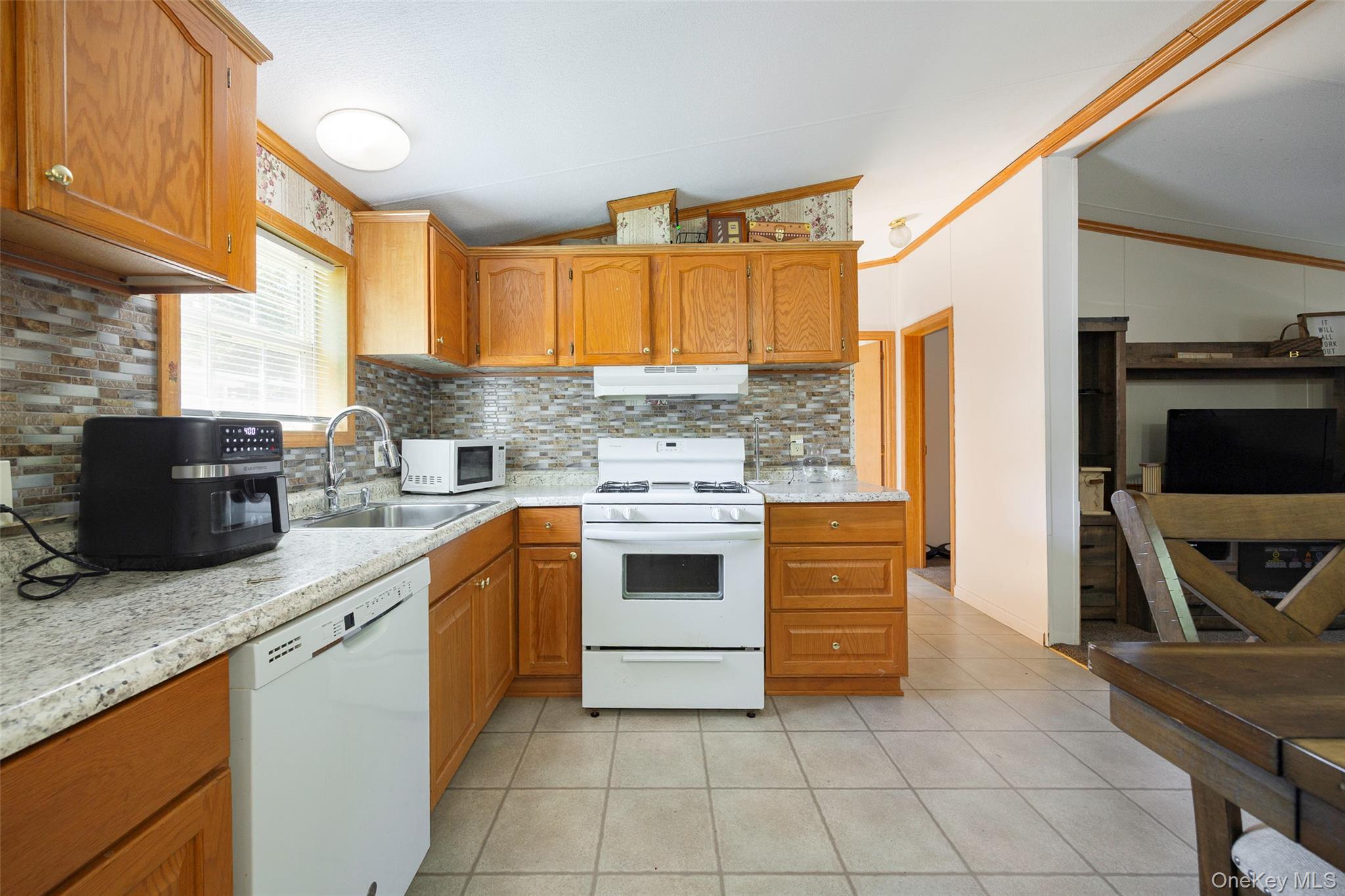 Single Family Feller  Dutchess County, NY 12603, MLS-899536-4