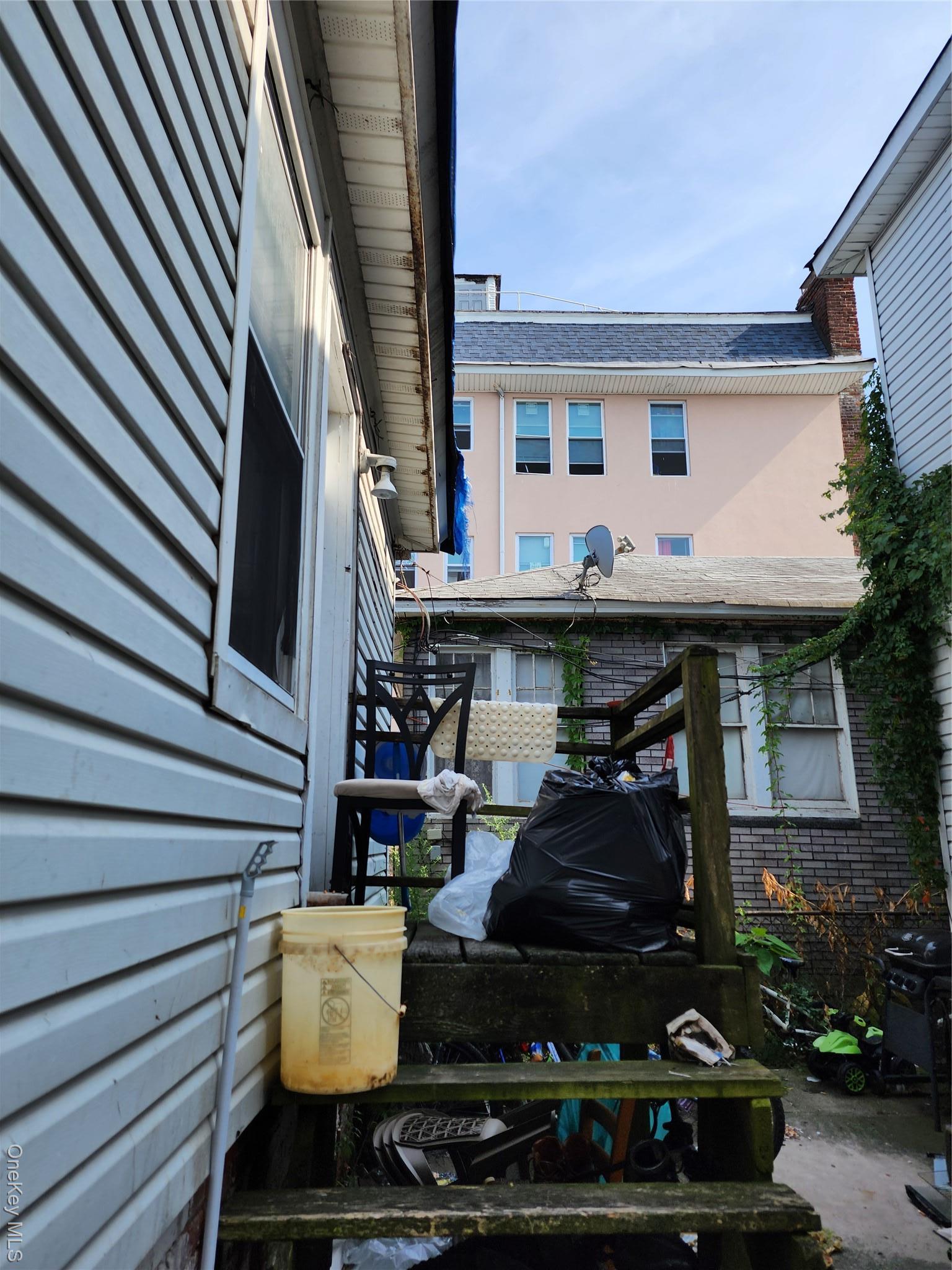 Single Family Beach 114th Queens, NY 11694, MLS-899548-5