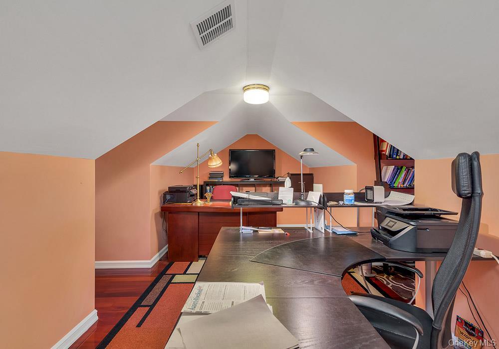 Single Family Kildare Queens, NY 11432, MLS-899567-25