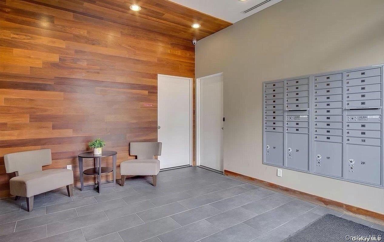 Condo Northern Queens, NY 11368, MLS-899577-3